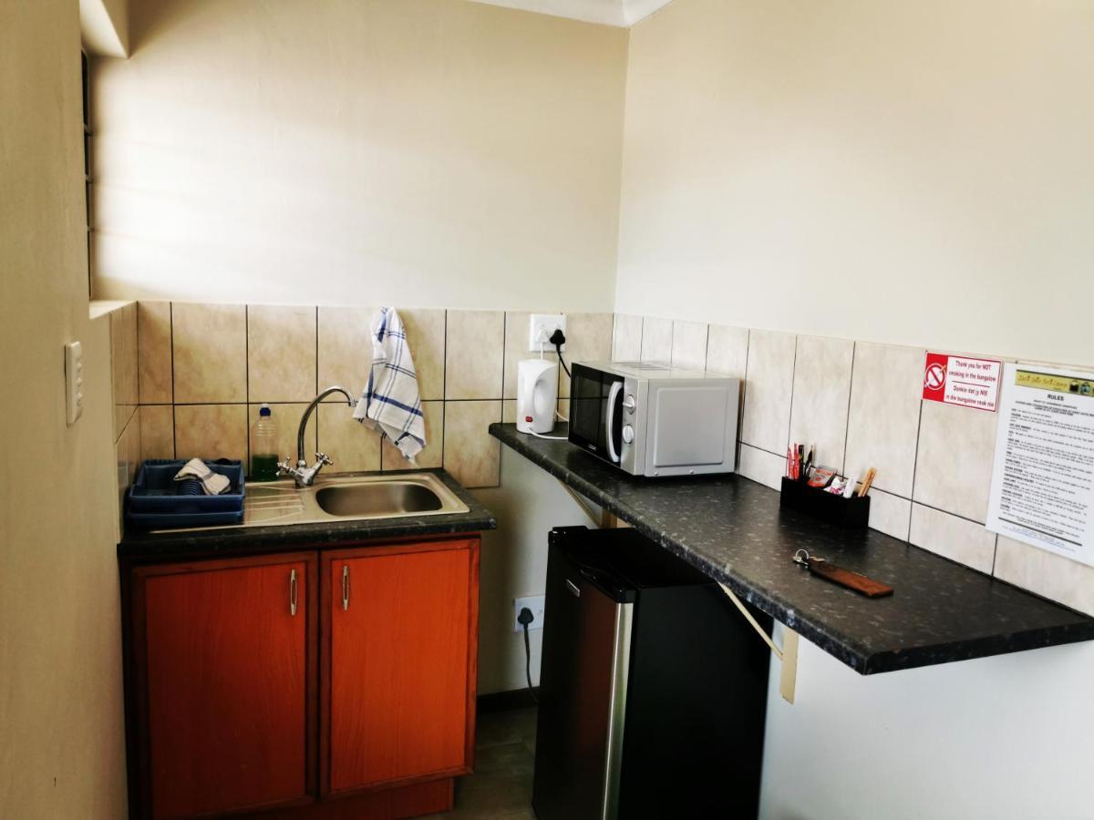 East Gate Rest Camp Apartment Buitepos Luaran gambar