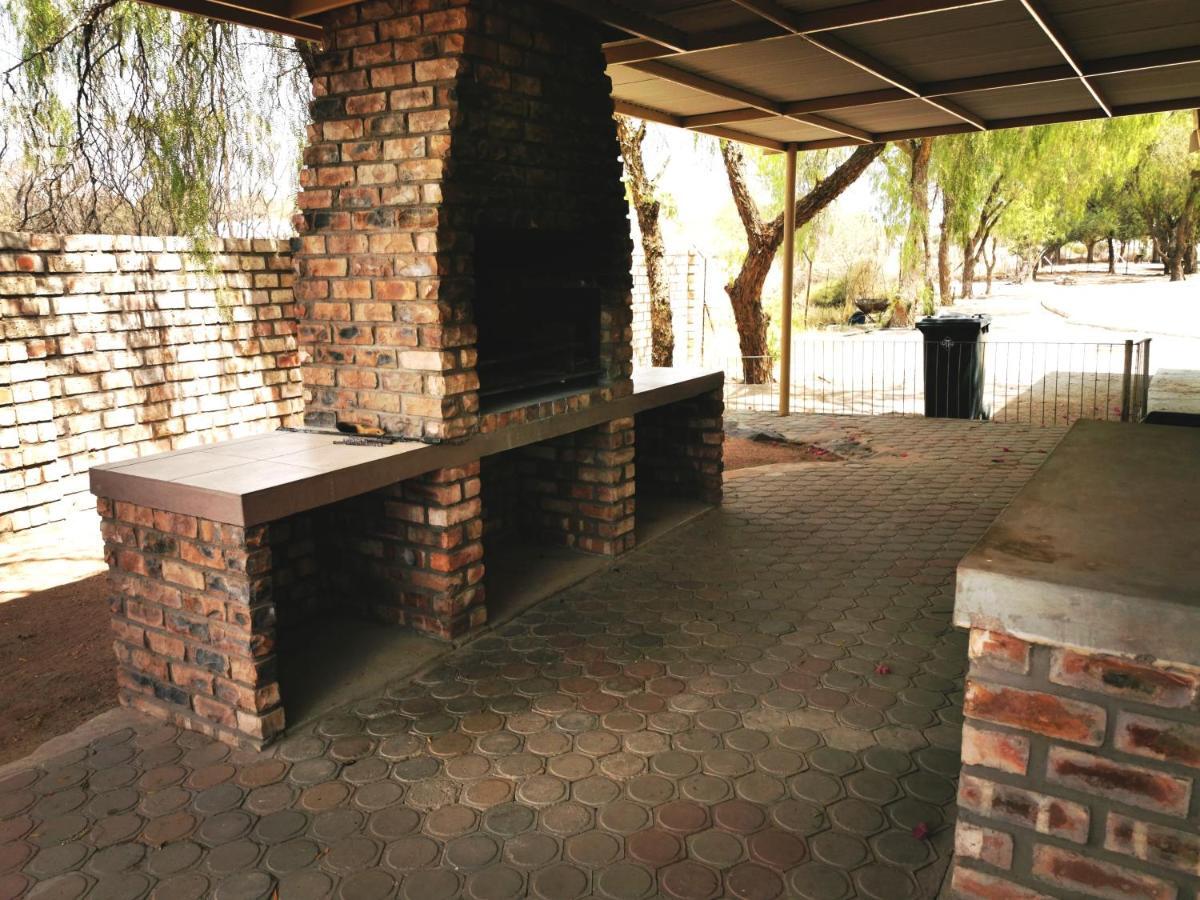 East Gate Rest Camp Apartment Buitepos Luaran gambar