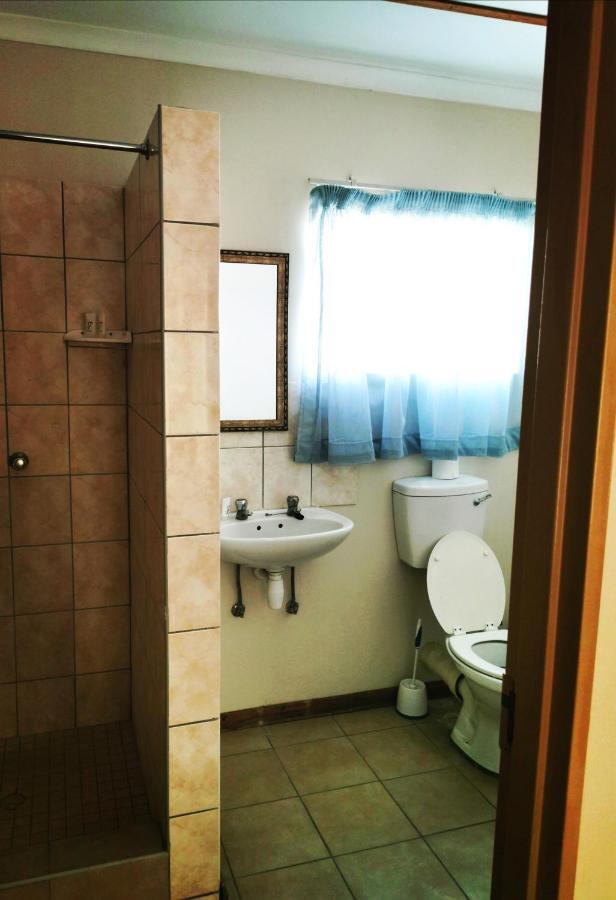 East Gate Rest Camp Apartment Buitepos Luaran gambar