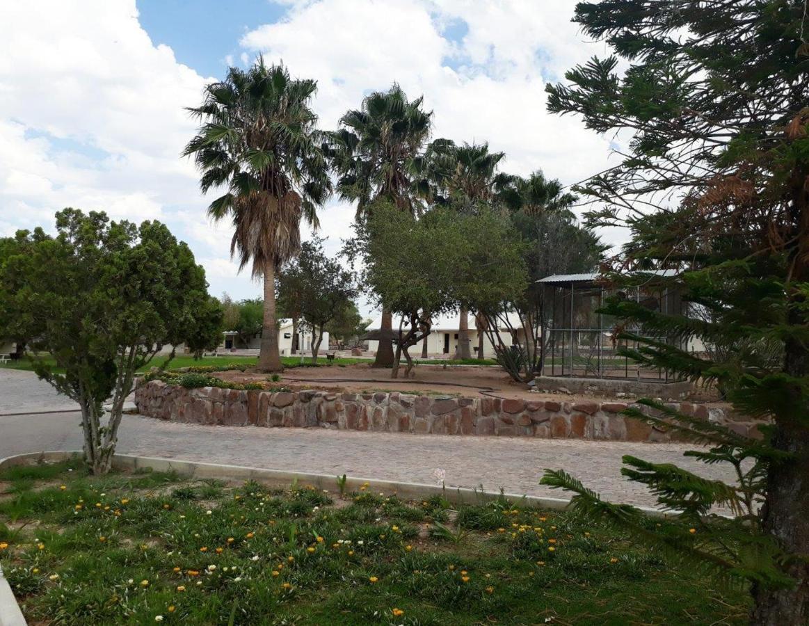 East Gate Rest Camp Apartment Buitepos Luaran gambar